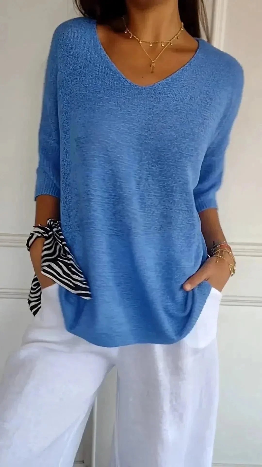 Kit 3 Blusas Femininas Luna em Malha Leve Decote V