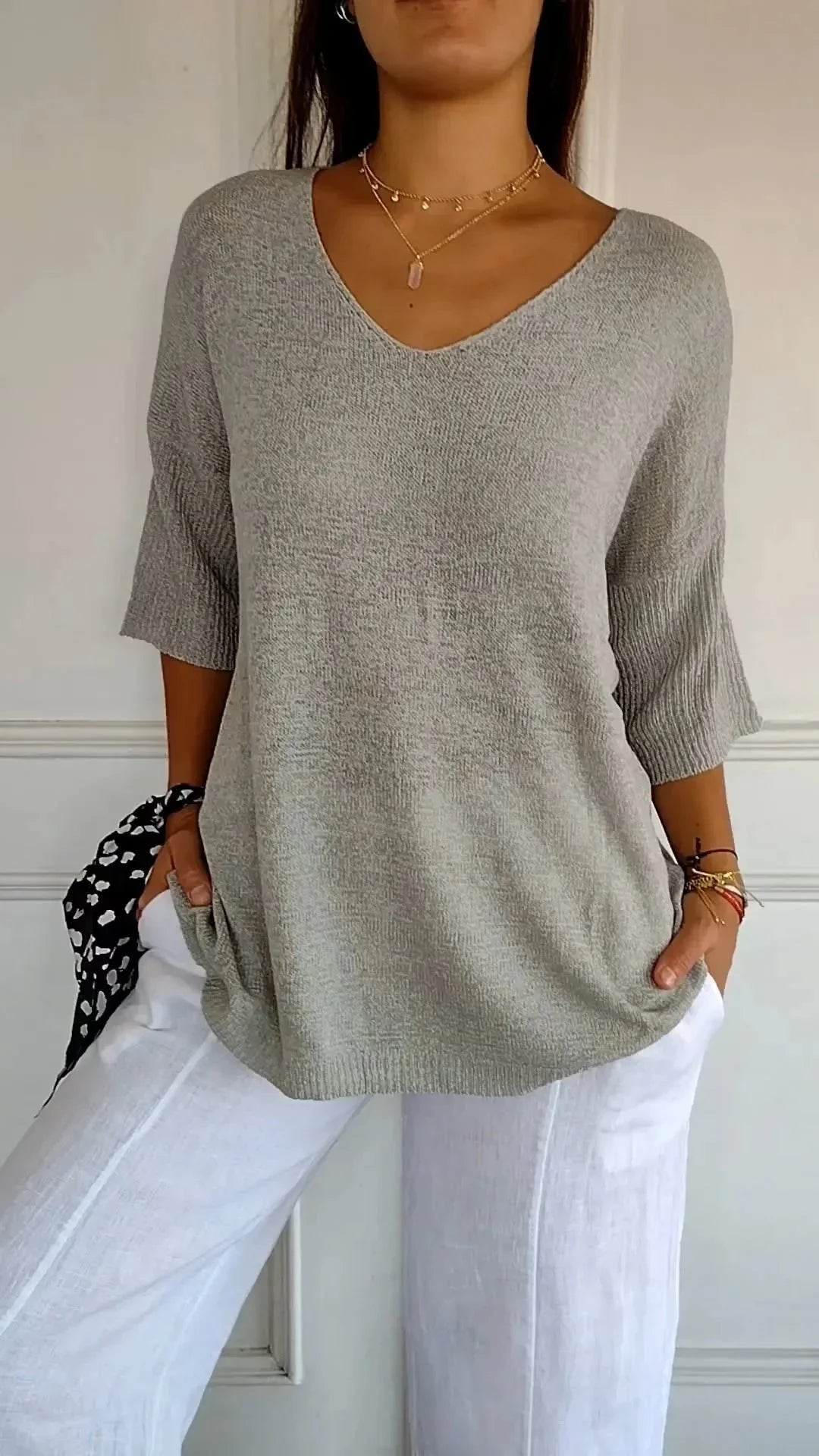 Kit 3 Blusas Femininas Luna em Malha Leve Decote V